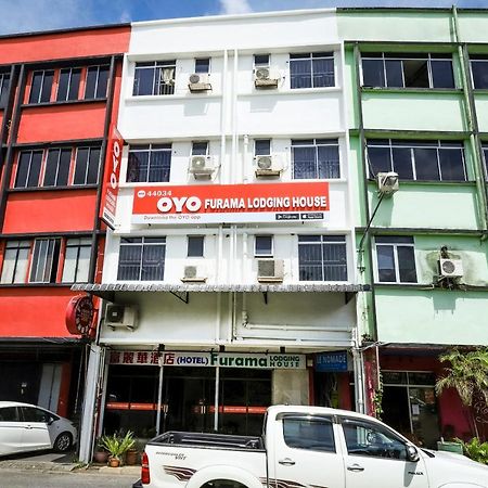 Oyo 44034 Furama Lodging House Kuching Eksteriør billede