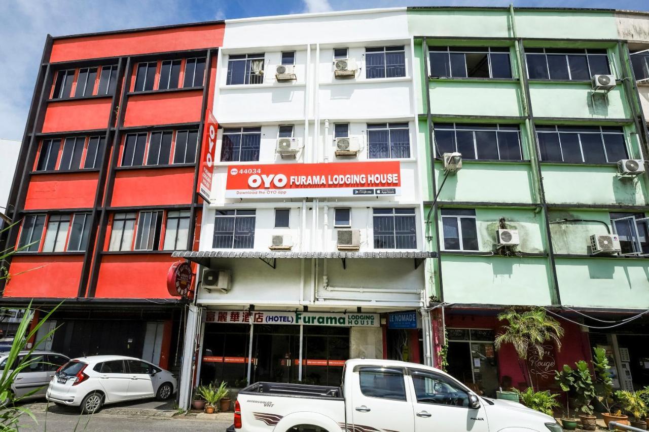Oyo 44034 Furama Lodging House Kuching Eksteriør billede