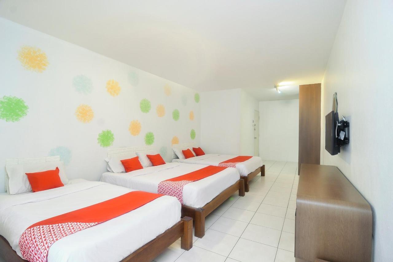 Oyo 44034 Furama Lodging House Kuching Eksteriør billede