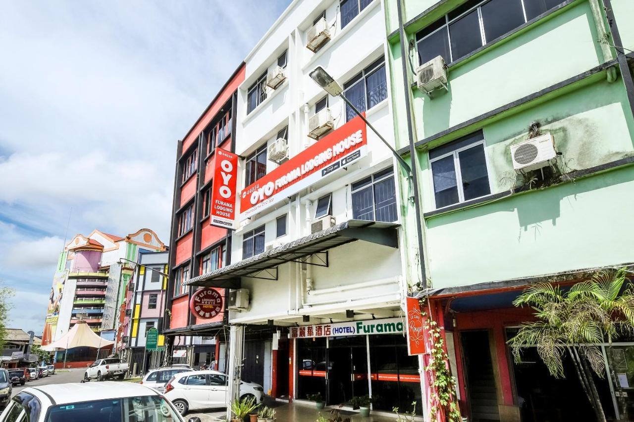 Oyo 44034 Furama Lodging House Kuching Eksteriør billede