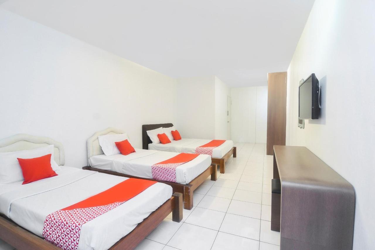 Oyo 44034 Furama Lodging House Kuching Eksteriør billede