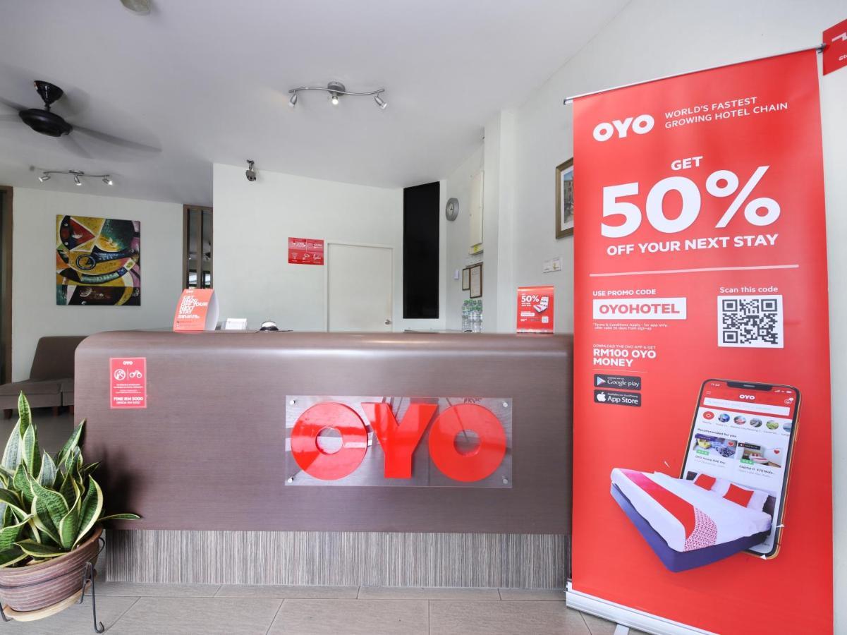 Oyo 44034 Furama Lodging House Kuching Eksteriør billede